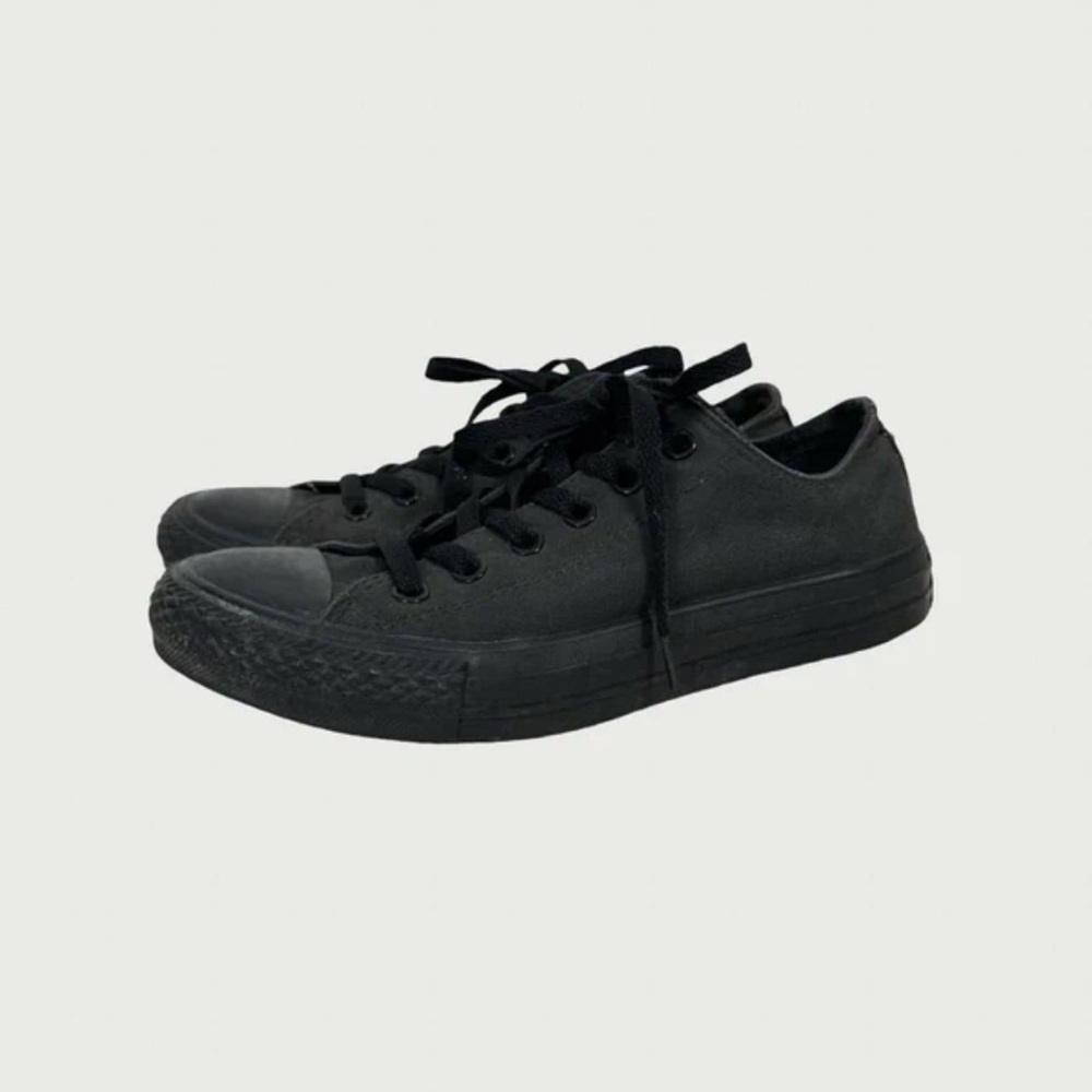 Converse Women's Black Low-Top Flats